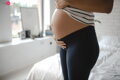 Tmavomodré tehotenské legíny s nízkym pásom Milk&Love
