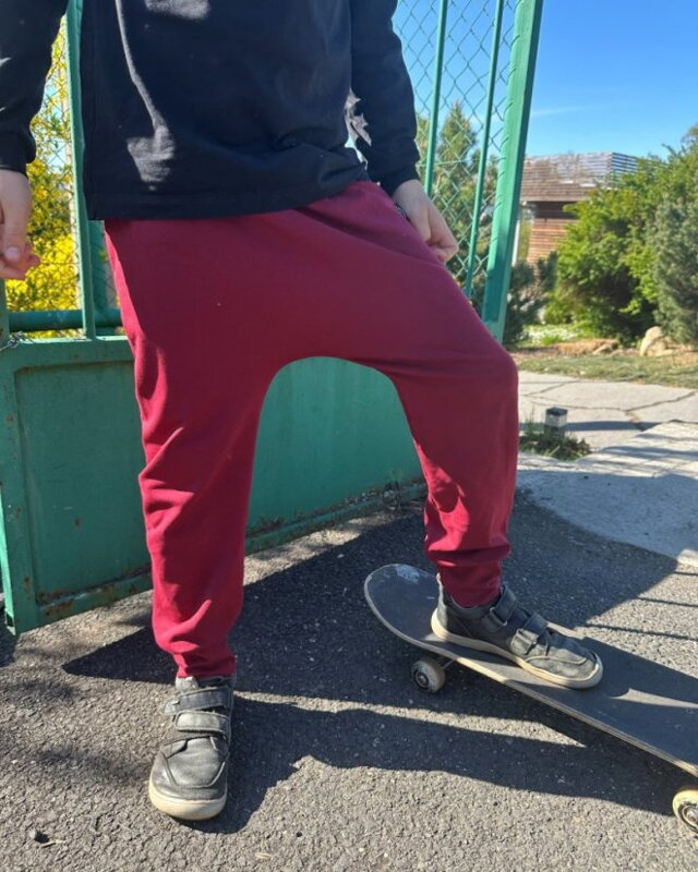 Detské nohavice baggy, ľahké, vínové