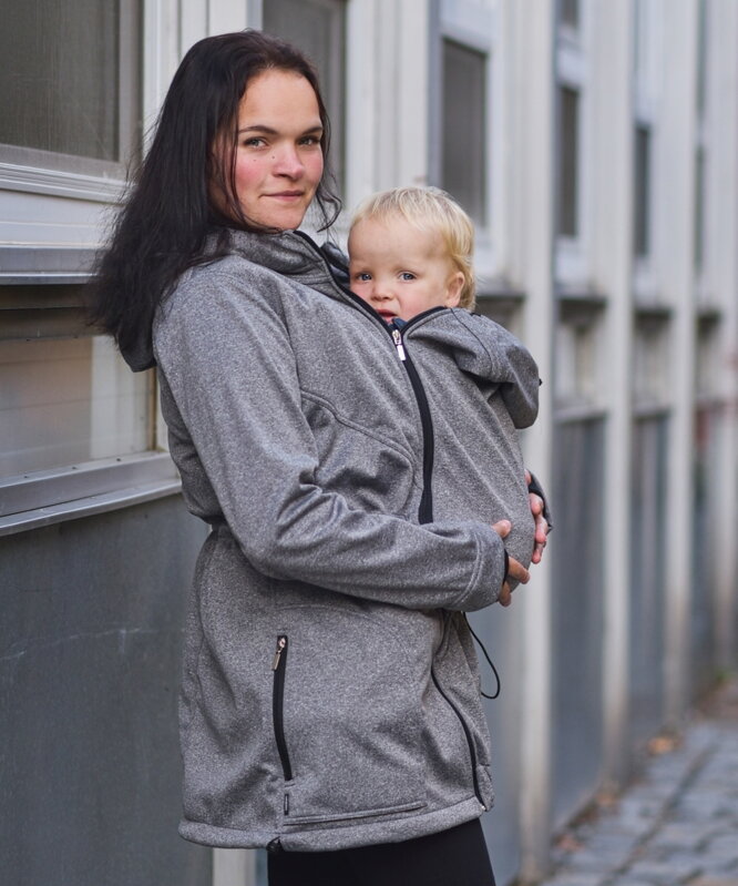 Pavla 2 sv.sivý melír - softshellová bunda na predné nosenie detí aj s tehotenskou vsadkou
