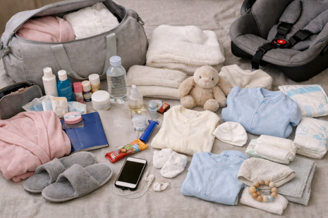 Čo si zbaliť do pôrodnice: Kompletný zoznam pre budúce mamičky